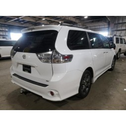 2015 TOYOTA SIENNA SPORT