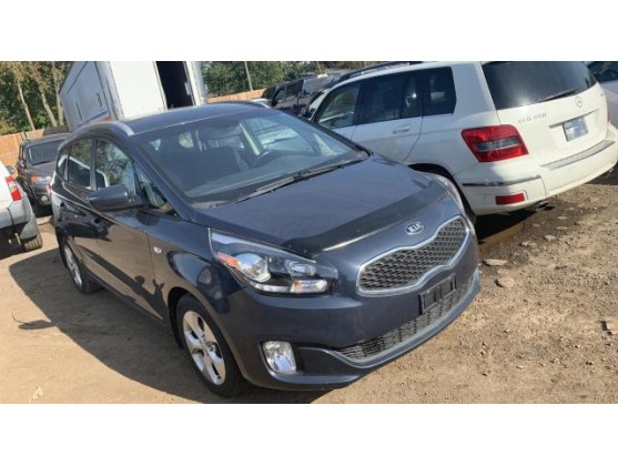 2016 KIA RONDO