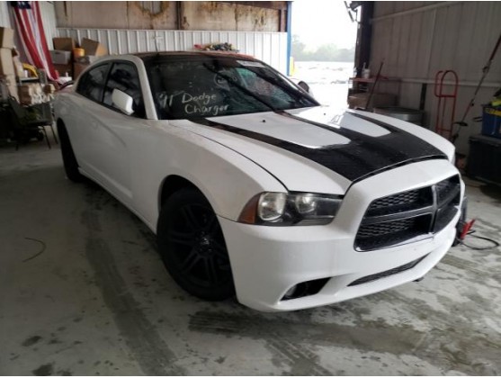 2011 DODGE CHARGER