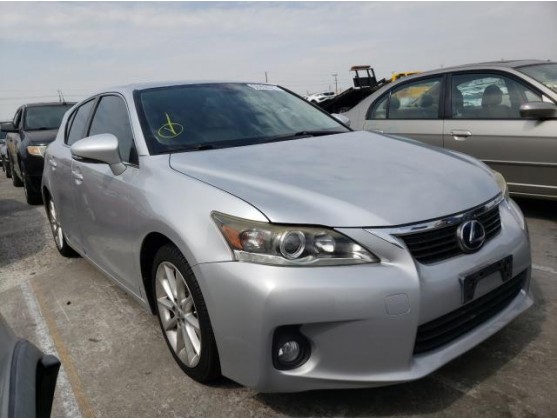 2011 LEXUS CT 200