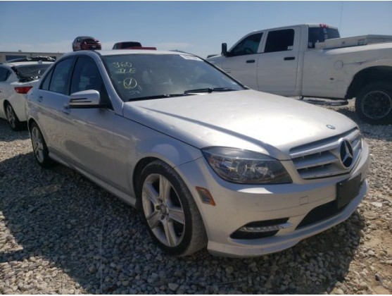 2011 MERCEDES-BENZ C 300