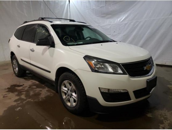 2013 CHEVROLET TRAVERSE LS