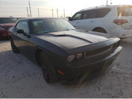 2013 DODGE CHALLENGER SXT