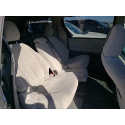 2013 TOYOTA SIENNA LE
