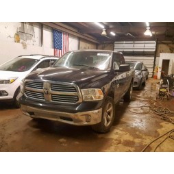2015 RAM 1500 SLT