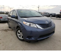 2015 TOYOTA SIENNA LE