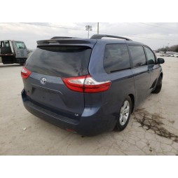 2015 TOYOTA SIENNA LE