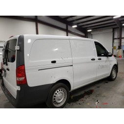 2016 MERCEDES-BENZ METRIS