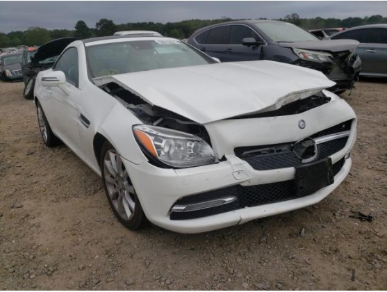 2016 MERCEDES-BENZ SLK 300