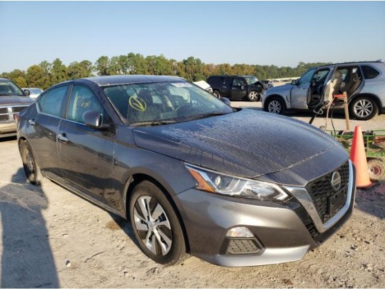 2019 NISSAN ALTIMA S