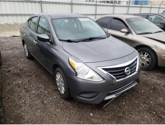 2019 NISSAN VERSA S