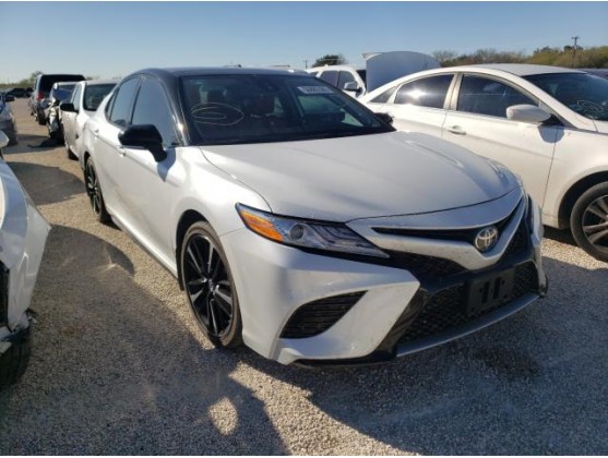2020 TOYOTA CAMRY XSE