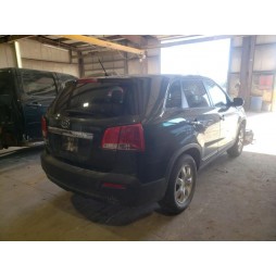 2011 KIA SORENTO BASE