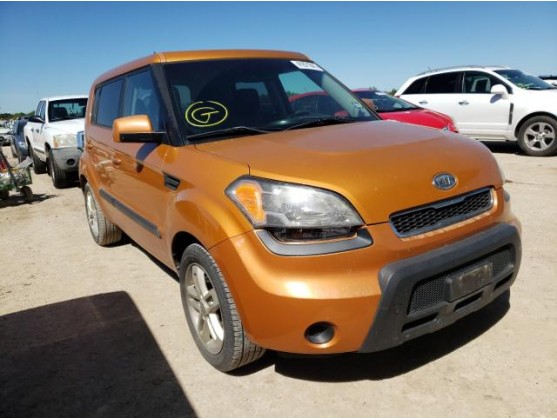 2011 KIA SOUL +