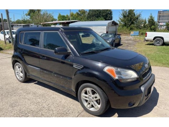 2011 KIA SOUL +