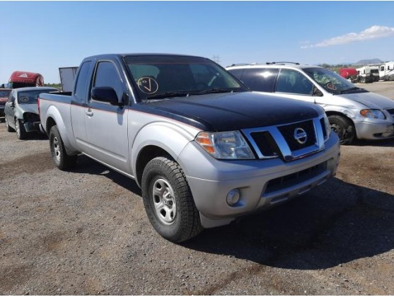 2011 NISSAN FRONTIER S
