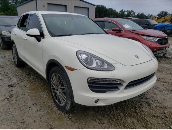 2011 PORSCHE CAYENNE S