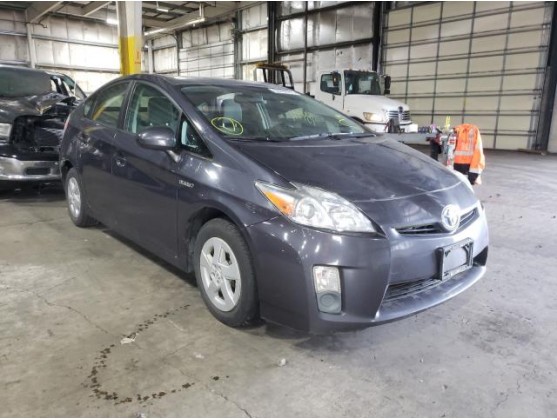 2011 TOYOTA PRIUS
