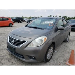 2012 NISSAN VERSA S