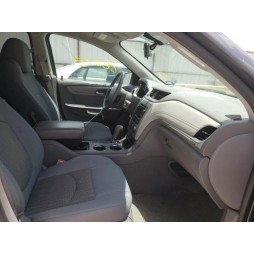 2013 CHEVROLET TRAVERSE LS