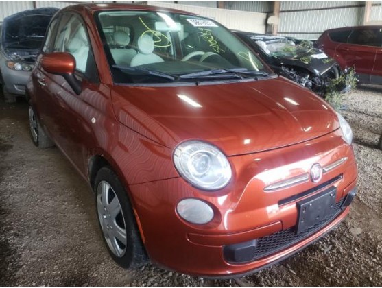 2013 FIAT 500 POP