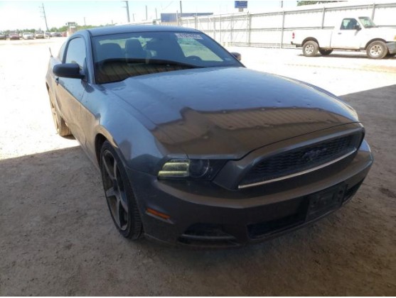 2013 FORD MUSTANG