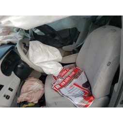 2013 TOYOTA SIENNA LE
