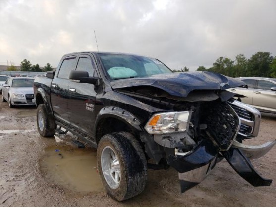 2014 RAM 1500 SLT