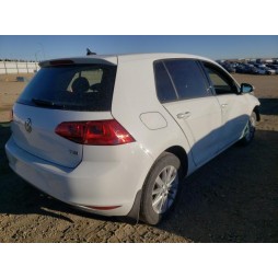 2015 VOLKSWAGEN GOLF