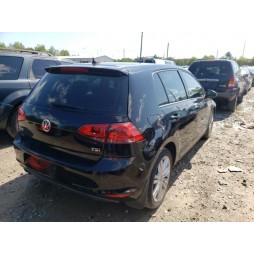 2016 VOLKSWAGEN GOLF S/SE