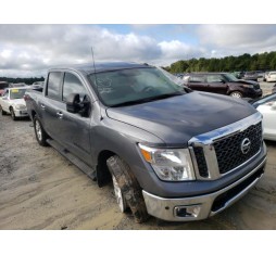 2018 NISSAN TITAN SV