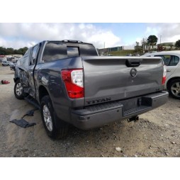2018 NISSAN TITAN SV