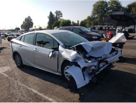 2019 TOYOTA PRIUS