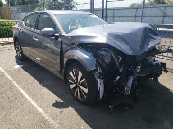 2021 NISSAN ALTIMA SV
