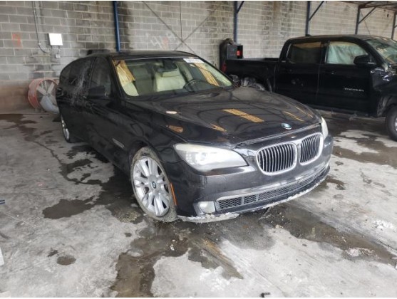 2011 BMW 750 XI