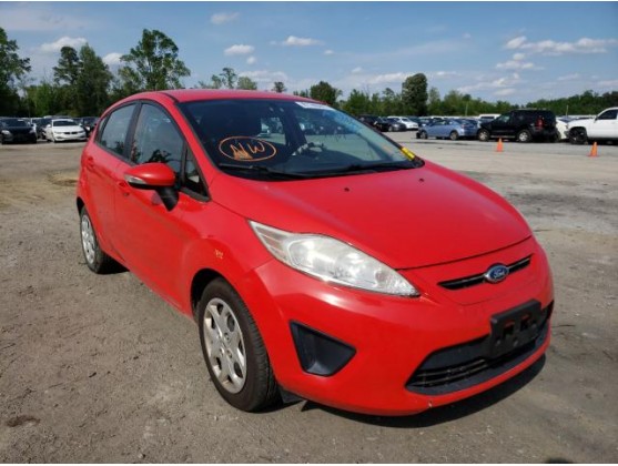 2013 FORD FIESTA SE