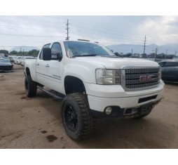 2013 GMC SIERRA K2500 DENALI