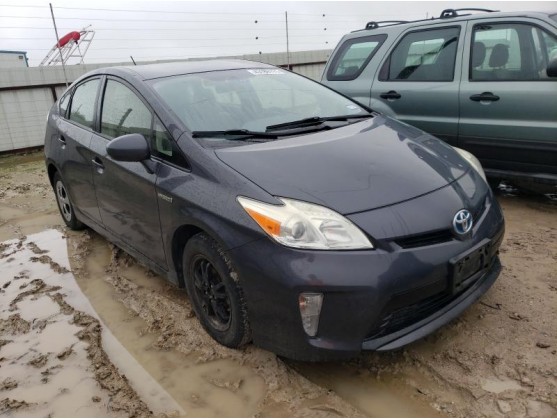 2013 TOYOTA PRIUS