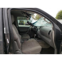 2014 NISSAN FRONTIER S
