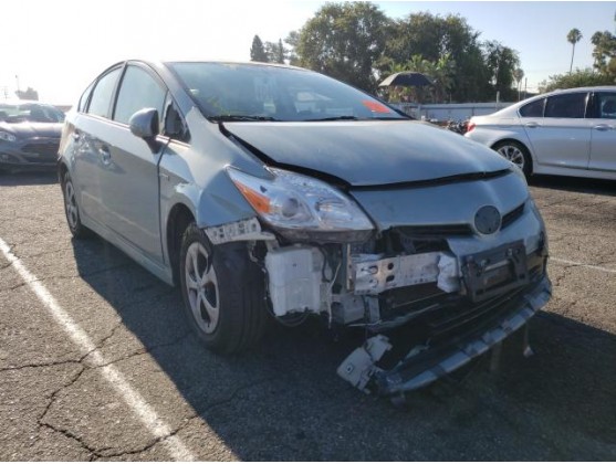 2015 TOYOTA PRIUS