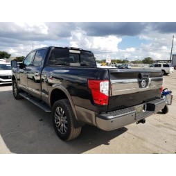 2016 NISSAN TITAN XD SL