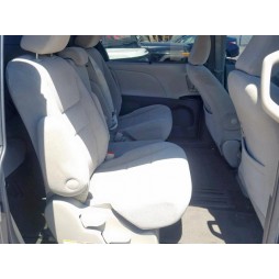 2017 TOYOTA SIENNA LE