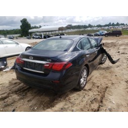 2018 INFINITI Q70 3.7 LUXE