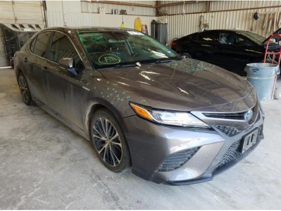 2019 TOYOTA CAMRY HYBRID