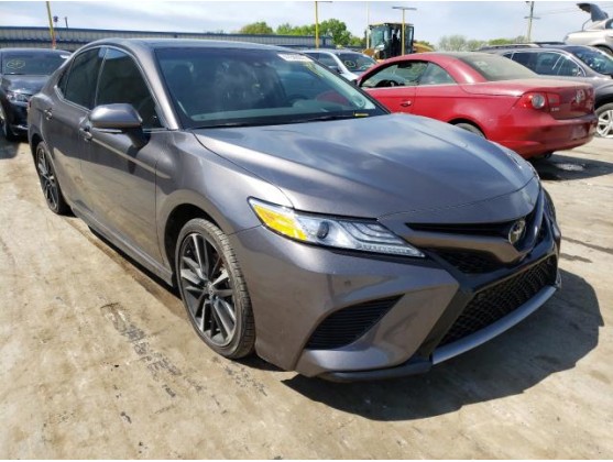 2020 TOYOTA CAMRY XSE