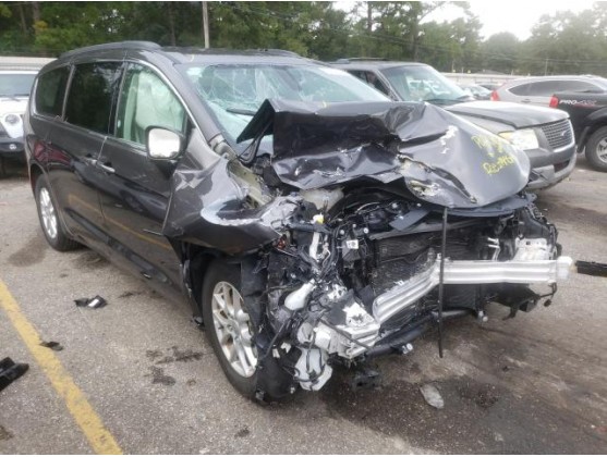 2021 CHRYSLER VOYAGER LXI
