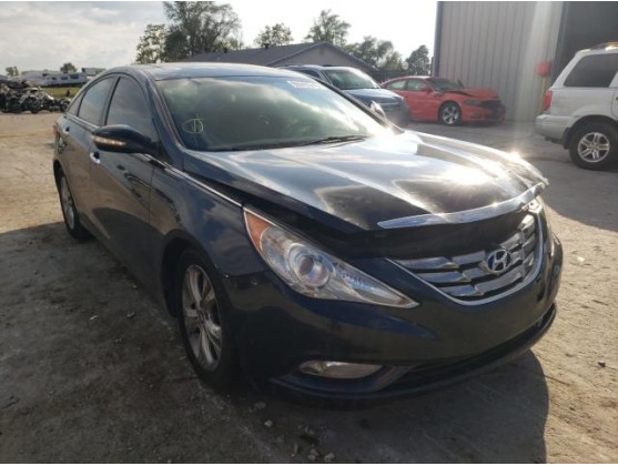 2011 HYUNDAI SONATA SE