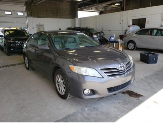 2011 TOYOTA CAMRY BASE