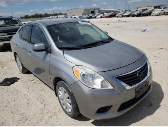 2012 NISSAN VERSA S