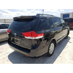 2012 TOYOTA SIENNA XLE